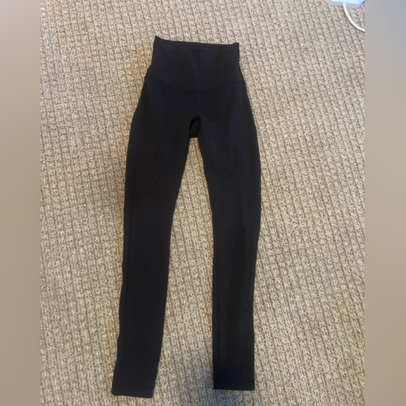 Black Lululemon leggings - Picture 1 of 2